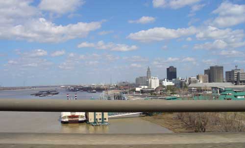 I-12 bridge across the Mississippi River, Baton Rouge, Louisiana